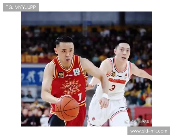 辽宁队与深圳队激烈对抗，比分紧咬至最后时刻